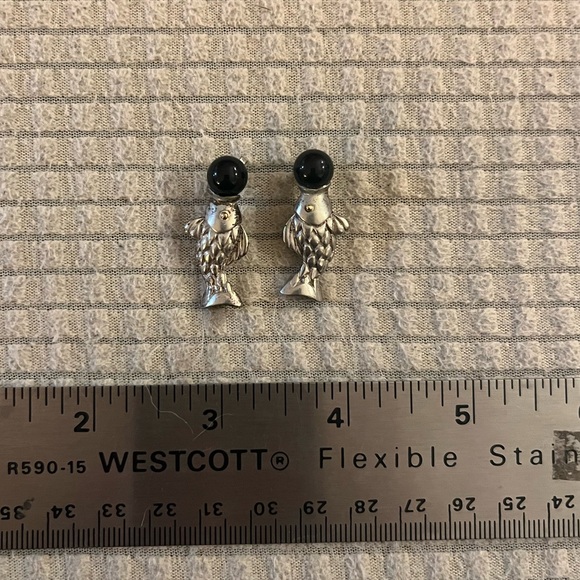 Silver fish with black bead earrings - Picture 3 of 3
